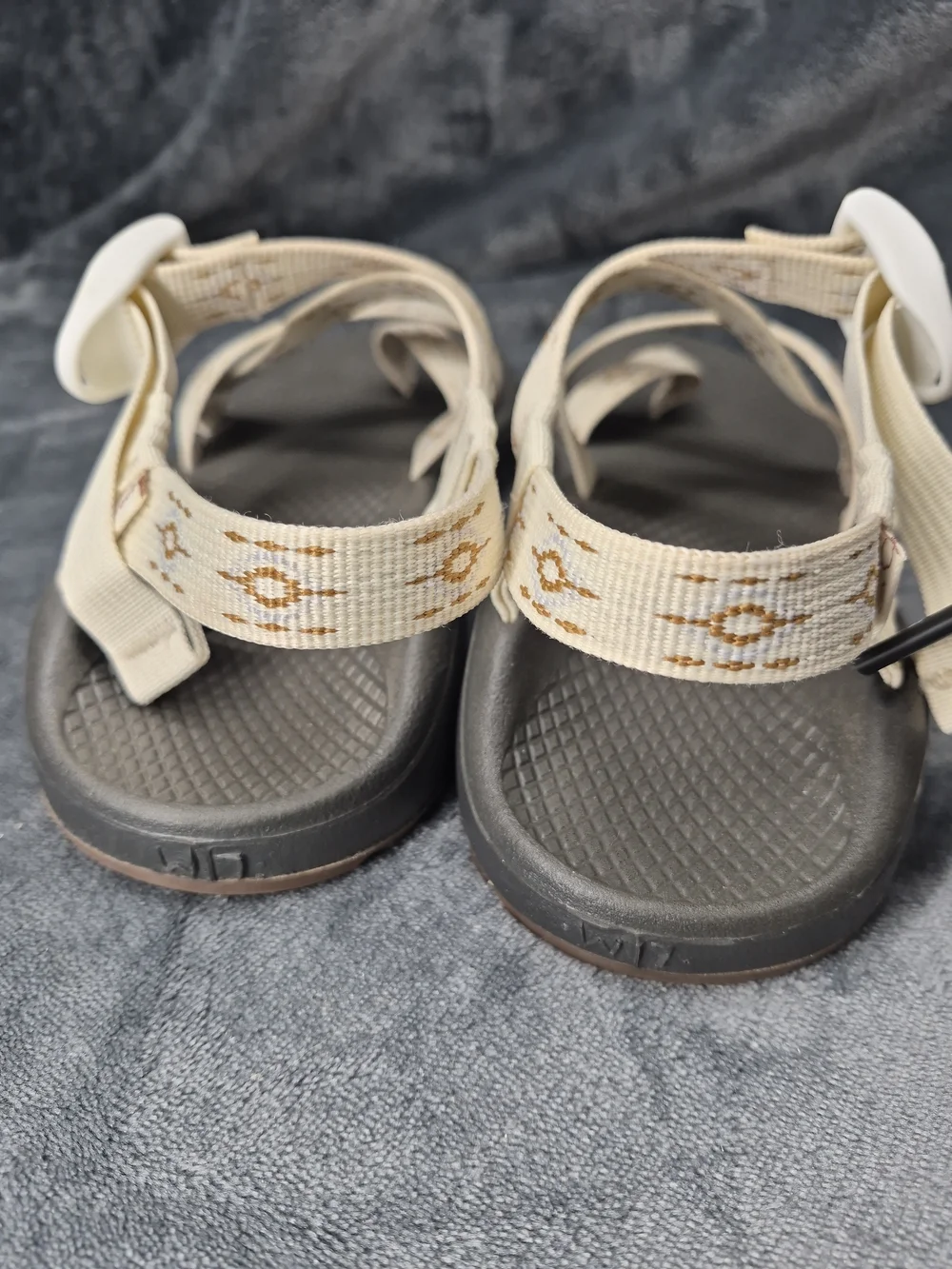 Chaco’s Z/Cloud 2 Sandal Oculi Sand Sz 7 Beige Color